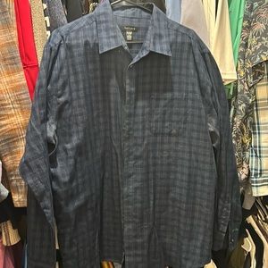 Vanheusen XL Navy Blue Long Sleeve Button down Shirt for sale